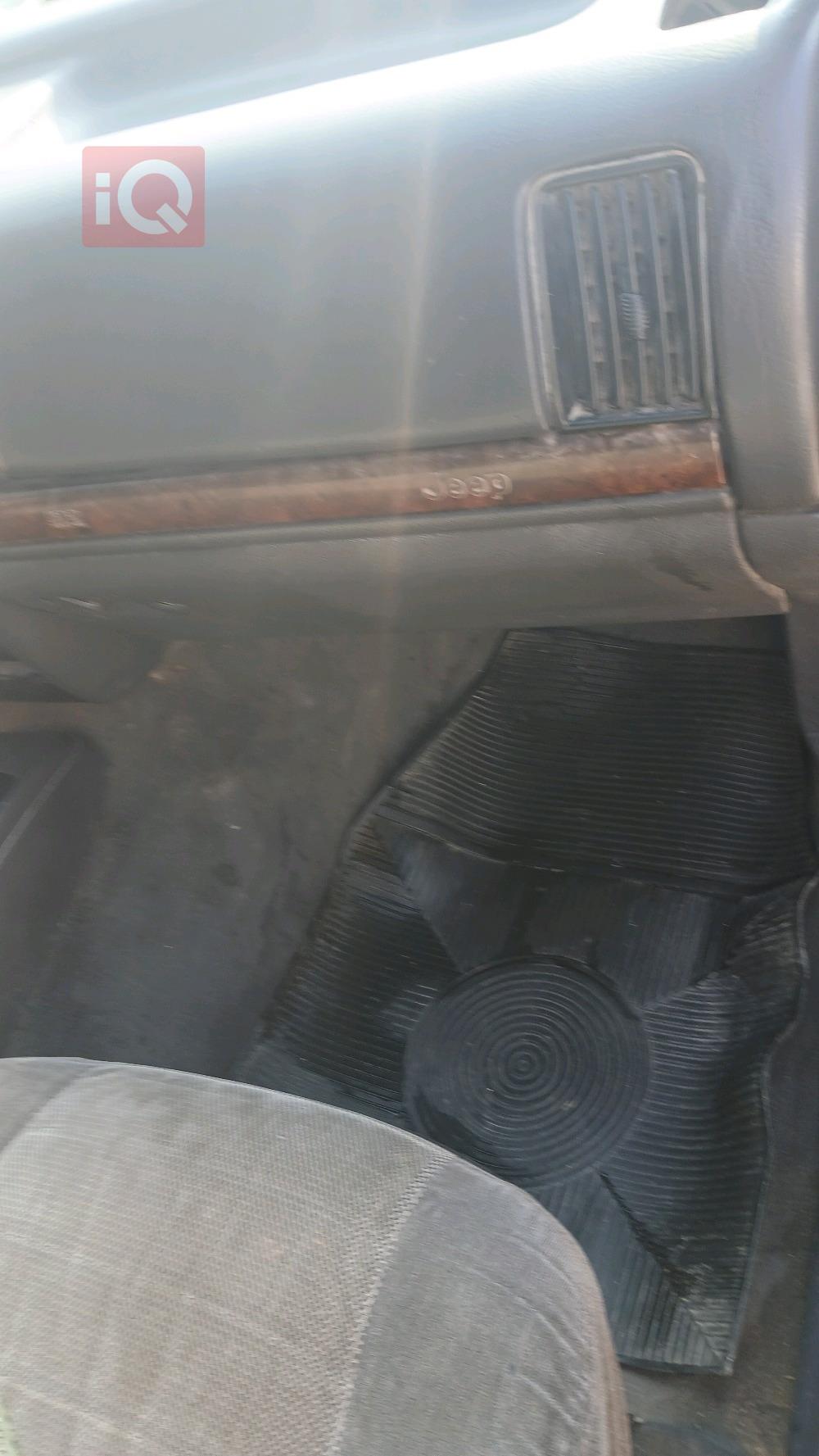 جيب جراند شيروكي